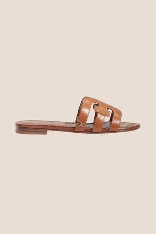 Bay Sandal in Saddle
