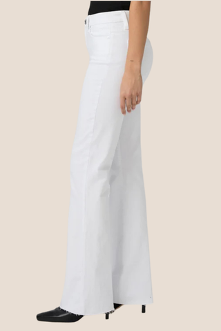 High Rise Laurel Canyon 32" w/Raw Hem Crisp White